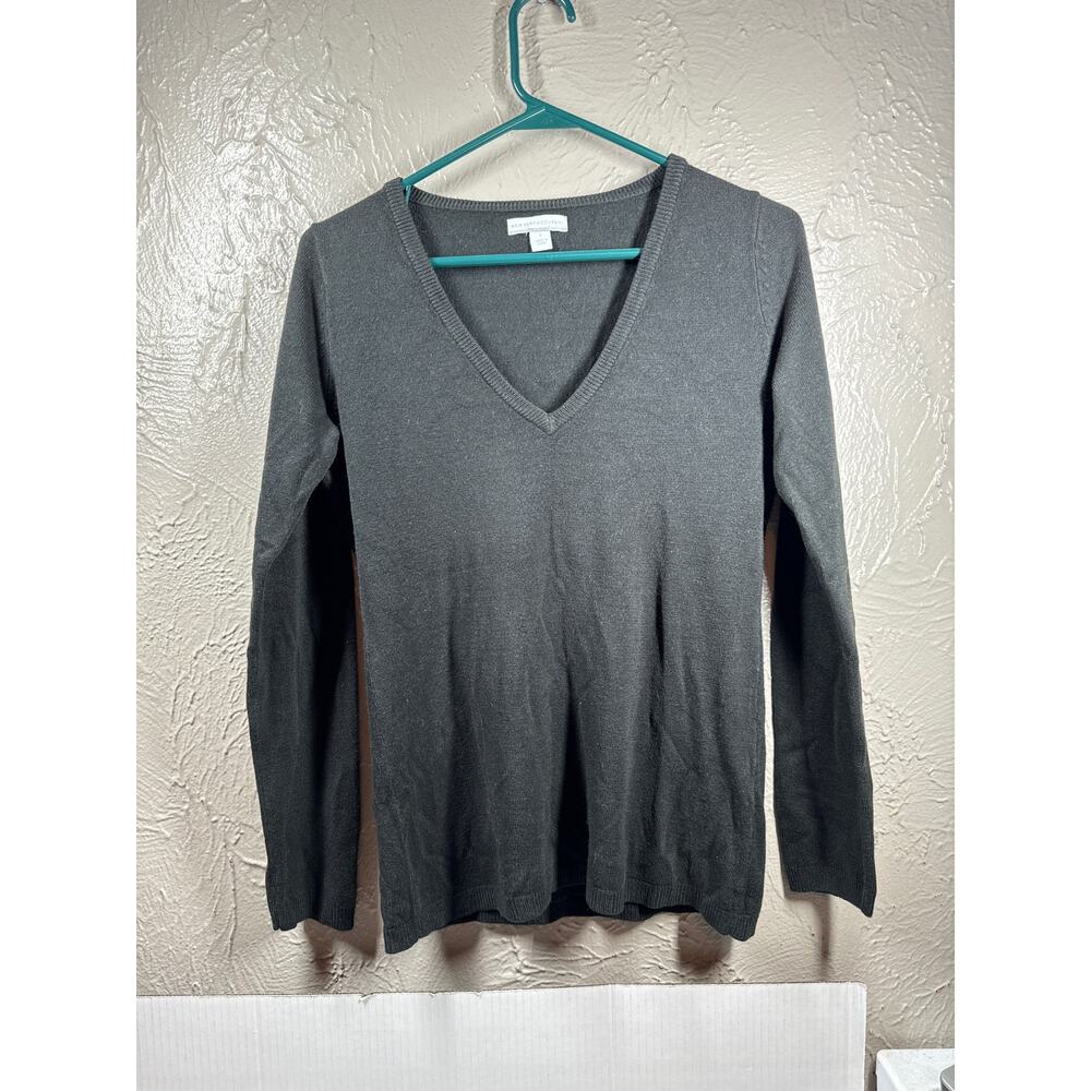 New York & Company Womens Black V-Neck Sweater100% Acrylic Size Small‎
